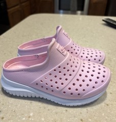 SKECHERS Slip On Foamies Clogs Rubber Shoes Kids Little Girls Size 9 PINK Mules