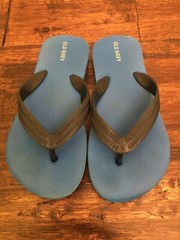 Old Navy Black and Blue Youth Flip Flops Size 1-2 Classic Kids Unisex Set of 2