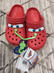 Lightning McQueen Light Up Crocs Disney Cars Red Kids Size J1 NwT