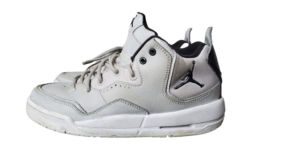 Nike Air Jordan Courtside 23 GS Grey Fog Boys Size 5Y AR1002-002