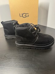 Original UGG Unisex Kid’s NEUMEL II Boots Black 1017320K Size 2 New In Box