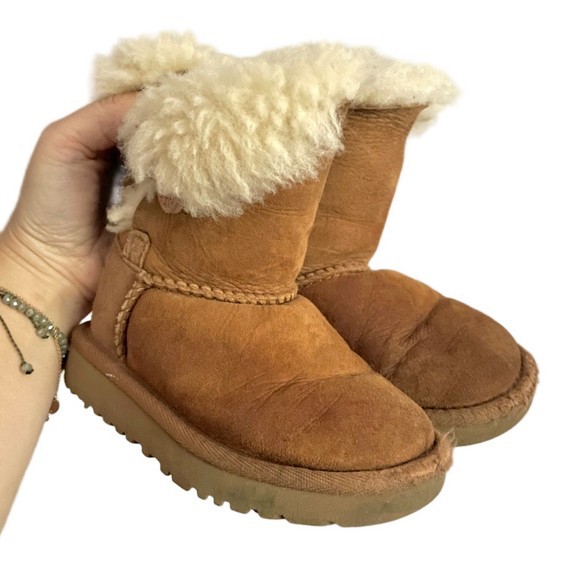 UGG Chestnut Brown Bailey Button Boots – 7, Toddler