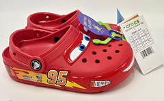 Crocs (w/Lights) Lightning McQueen Kid’s – Size C13 – Red *NEW*
