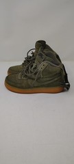 Nike Air Force 1 High WB (GS) ‚Medium Olive‘ sneakers with a gum rubber sole…