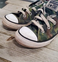 Juniors Converse All Star Camouflage Sneakers Size 3