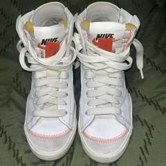 Size Youth 7.5- Nike Blazer Mid 77 White And Black Shoes Sneakers