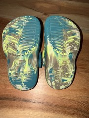 Crocs Kids Classic Marbled Clogs Marbled Teal Green Beige Shoes Size 7 Toddler