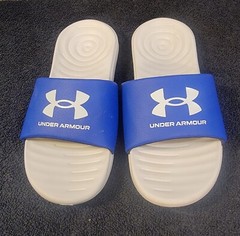 Under Armour unisex blue & white fixed strap slide sandal size 1y