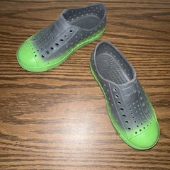 Native Kids Slip-on Jefferson Sneaker 23257 Gravity Grasshoper Ombre size C 11