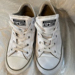 Converse Classic White & Grey Leather Madison Low Top Sneakers Youth Size 4 Fair