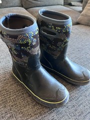 Bogs Youth Size 6 or Euro 39