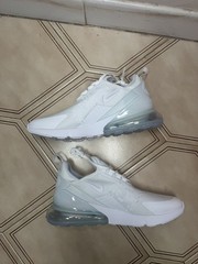 Nike Air Max 270 White Metallic Silver 943345 103 Youth 5