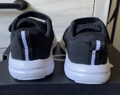 Under Armour Unisex Kids Size 9 Black/White Mesh Sneaker Hook & Loop