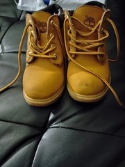 Timberland 6 Inch Premium Boot Wheat Size 13.5 Youth