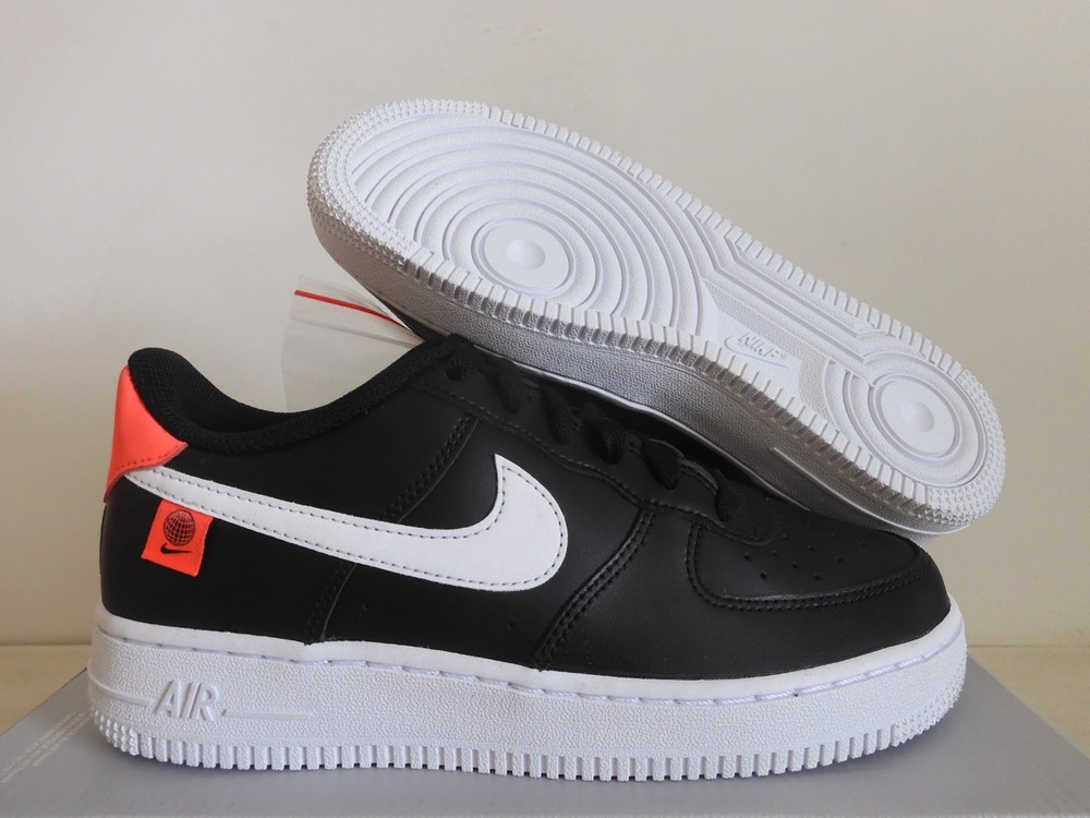 Nike Air Force 1 WW Worldwide Pack (GS) Black-Flash Crimson 5.5Y [CN8533-001]