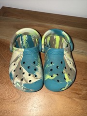 Crocs Kids Classic Marbled Clogs Marbled Teal Green Beige Shoes Size 7 Toddler