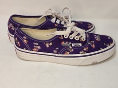 Size 3.5 Juniors- VANS x KPop Demon Hunters Authentic – Purple
