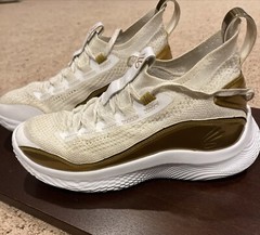 Under Armour Curry Flow 8 GS “Gold Blooded” 5Y