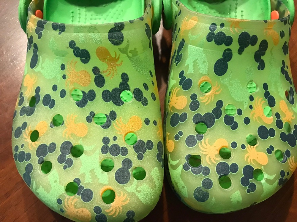 Shark & Octopus Green Semi-translucent Crocs Youth Sz J1