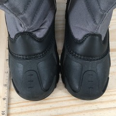 Itasca Snow Drift Boots Youth 2 Winter Quilted Round Toe Comfort Black Gray