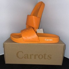 Carrots By Anwar Carrots Embossed Slides Orange White ACFW001 Unisex Youth ‚NEW‘
