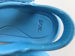 Kids TEVA Hurricane DRIFT all rubber strappy sandal- Blue Size 4