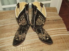 Red Wagon Black Leather Boots Floral Embroidered Snip Toe Youth sz 1.5 Mex 21.5
