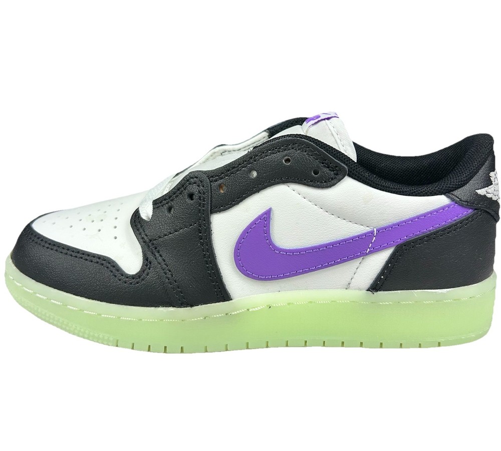 Nike Air Jordan 1 Retro Low OG (GS) Size Youth 5Y Black Raspberry New In Box