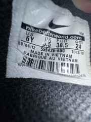 Size 6Y (GS) – Air Max 2013 Pimento (555426-600)