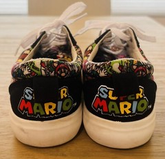 Official Nintendo Ground Up Super Mario Bros Shoes Youth Sz 3 Canvas Colorful