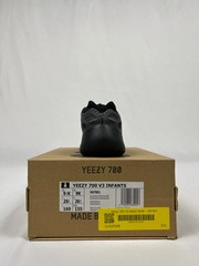 Yeezy 700 V3 (Alvah)