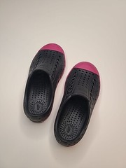 Native Shoes Regatta Black& Shell Pink – Jefferson Kids Waterproof – Kids 9
