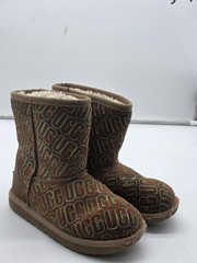 UGG Boots Kids 1 classic ll graphic stitch Shearling Logo Embroidered 1112383K