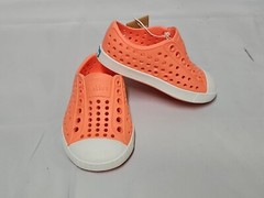 NATIVE Jefferson Popstar Orange Shell White Child Sz C4 Slip-on Shoes EUC W Box