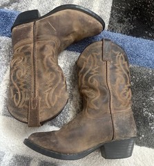 Cody James Children’s Round Toe Western Boots Size 2