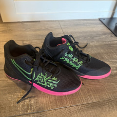 Nike Youth Kyrie Flytrap ll AQ3412-005 Black Pink Green Basketball Shoes Size 7Y