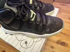 Air Jordan 11 Retro GS ‚Inner Beast‘ Black Barely Volt IB1378-001 Size 7Y