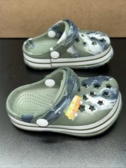 Croc Style Shoe – US Size 5 – Blue/White/Grey Camo – Fast Shipping