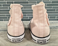 Converse Little Kids Size 3 Chuck Taylor All Star Ruffles & Bows, A09282F Shoes