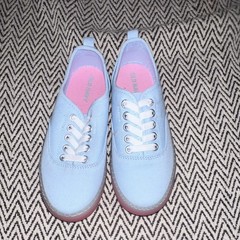 Old Navy Light Blue Canvas Sneakers Pink Sole Unisex Kids Size 13 EU 19 Lace Up