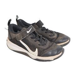 Nike Omni Multi-Court Low White Black & White Size 1Y Kids Shoes – Damaged Sides