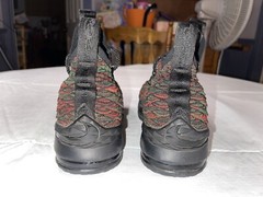 Nike Air Max LeBron 15 GS BHM Size 5Y Black/Red/Green/Metallic Gold 943762-900