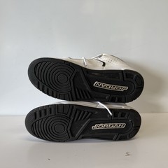 Jordan Air Jordan AR1002-100 White Black Leather Kids Sneaker 4Y EUR 36