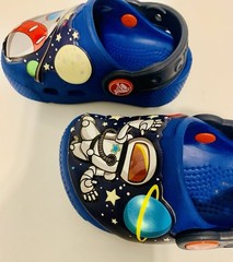 Crocs Kids Light Up Fun Lab Space Explorer Clogs, Size C4. Cute!