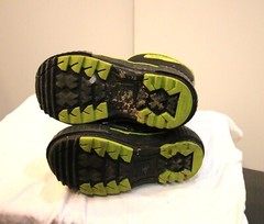 Skechers kids rubber neoprene boots size 11 black pull on waterproof mud boots
