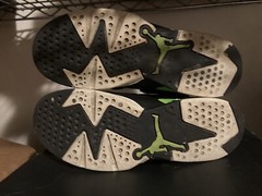 PRE-OWNED JORDAN 6 RETRO (PS) ELECTRIC GREEN SIZE 2.5
