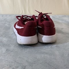 Nike Tanjun Team Running Sneakers Size 7Y/ EUR40