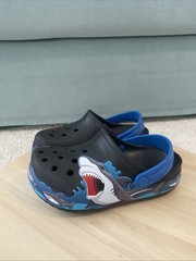Crocs Sharks Jaws Blue And Black Cool Kid Size One Waterproof Beach Light Up