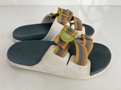 Chaco Chillos Sport Sandals Unisex Youth Size 2 Blue Multicolor Strappy