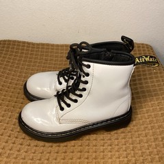 Dr. Martens Air Wair Softy Kids Girls Sz 1 White Leather Lace Up Boot 1460J